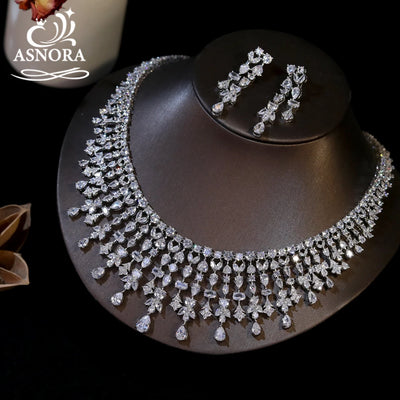 Magnificent White Color CZ Zircon Tassel Flowers Drop Necklace Earrings Sets for Women Bridal Evening Wedding Dinner Jewelry