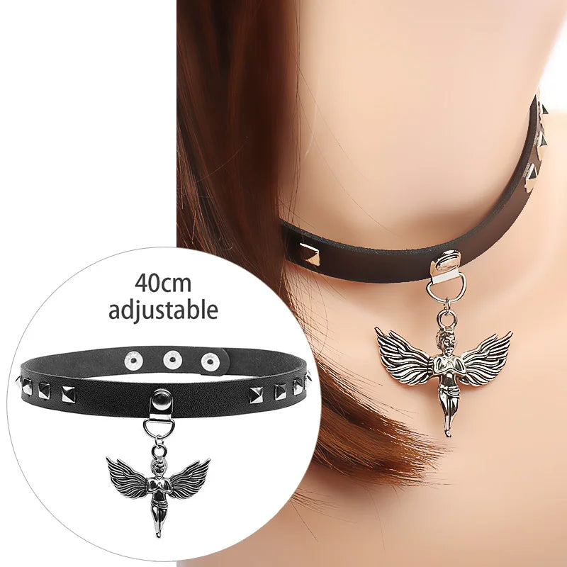 Sexy Trendy Vintage Charm Round Gothic Collar Necklaces Jewelry Gift Gothic Leather Heart Harajuku Women Punk Choker Necklace