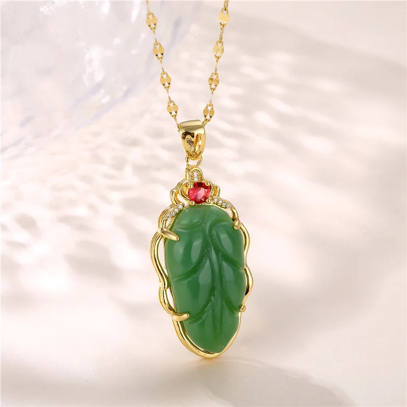 New In Fashion Green Zircon Crystal Pendant Stainless Steel Necklaces For Women Trendy Retro Style Female Clavicle Chain Jewelry