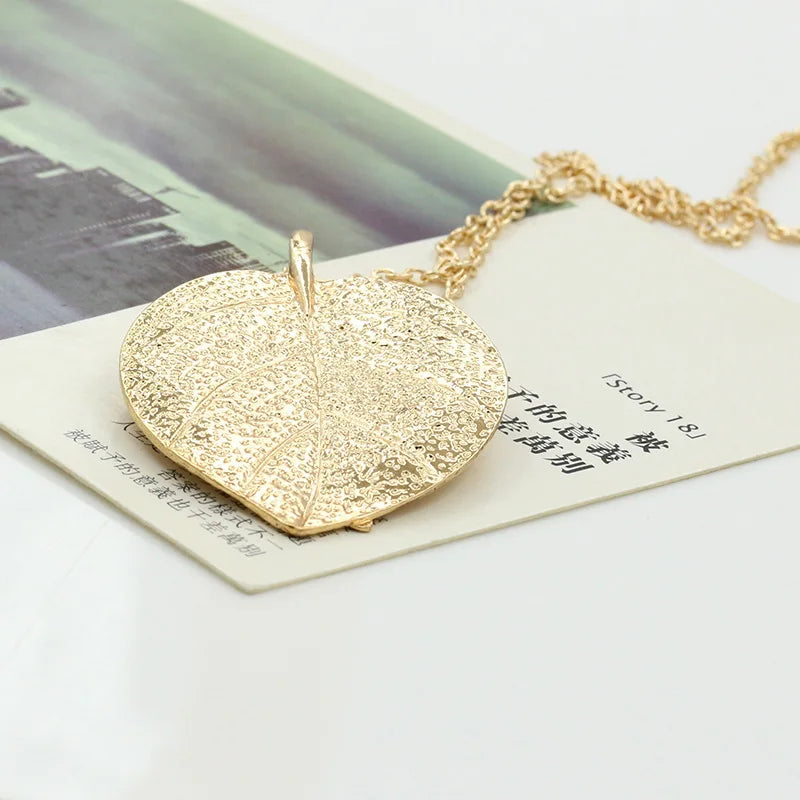 1PC Charm Graceful Shiny Golden Leaf Exquisite Pendant Necklace Long Sweater Chain