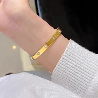 Titanium Steel Gold Plated Bangles Bracelet for Women Girls Gifts Trend Waterproof Jewelry Luxury Sparkling Zircon Open Bangle