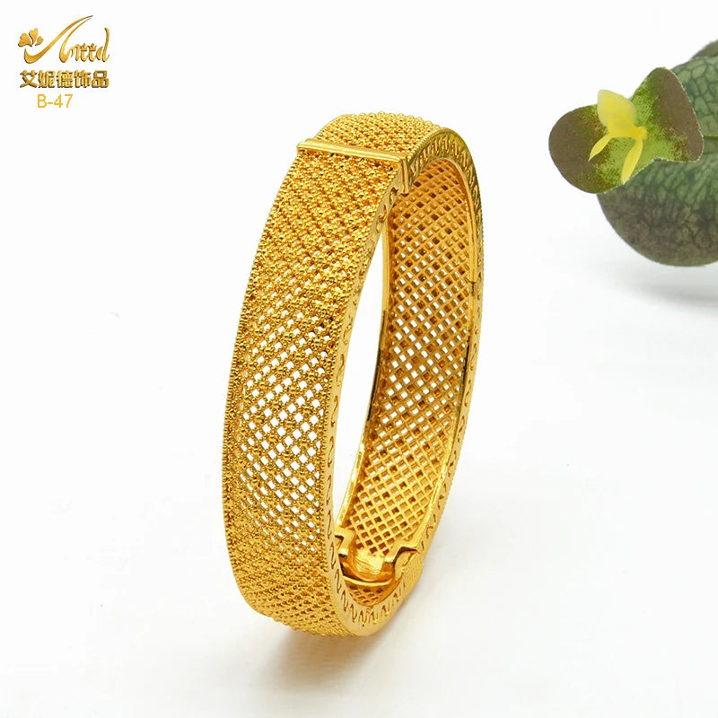 Dubai Gold Color Bangles For Women Indian Jewelry Bangle Wedding Egyptian African Jewellery Wholesale Designer Bracelets