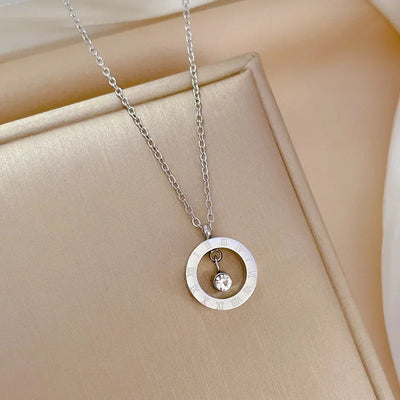 Classic Stainless Steel Roman Digital Wafer Pendant Necklace for Women Charm Geometry Round Shell Choker Chains Jewelry Gifts