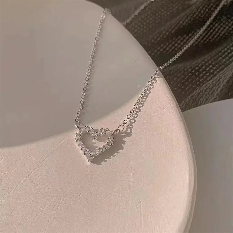 SUMENG 2024 New Korean Heart Shaped Zircon Necklace Pendant Temperament Clavicle Chain for Women Birthday Party Jewelry Gifts