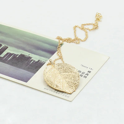 1PC Charm Graceful Shiny Golden Leaf Exquisite Pendant Necklace Long Sweater Chain