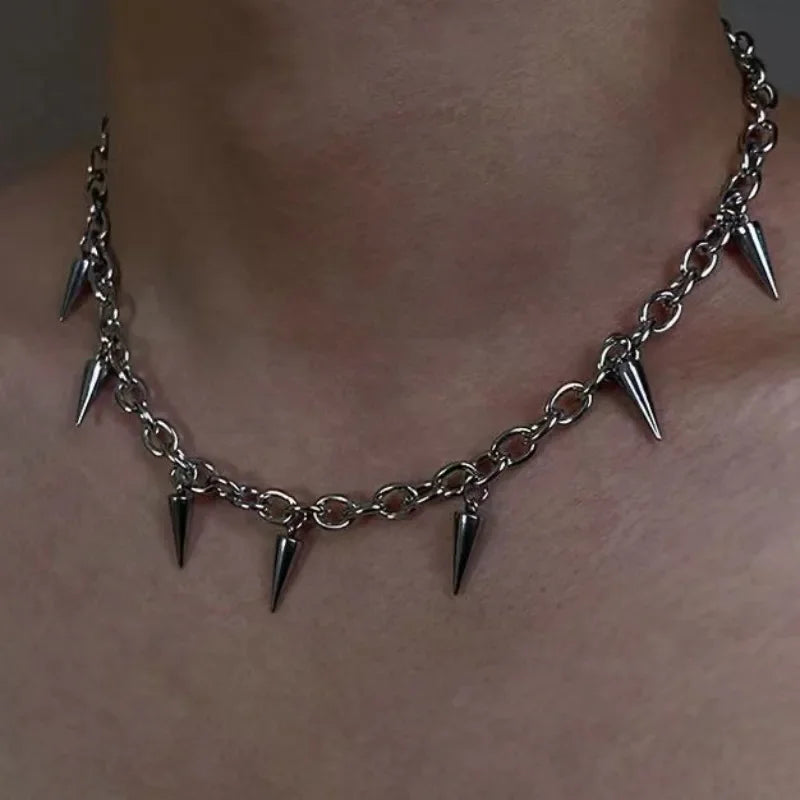 Punk Hip Hop Metal Rivet Pointed Choker Necklace for Women Men Gothic Silver Color Cross Clavicle Chain Necklace Y2K Jewelry