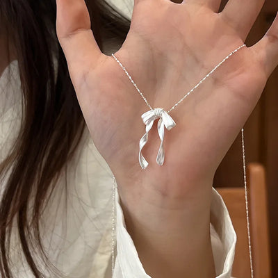 Korean Light Luxury Pearl Butterfly Necklace Women's Simple Pendant Accessories Necklace for Women Party Accessories Gift