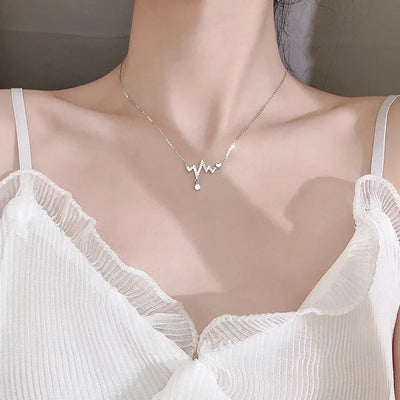 Korean Summer Zircon Heartbeat Pendant Necklace Female Personality Trend Ins Style Collarbone Chain Trendy Clavicle Chain