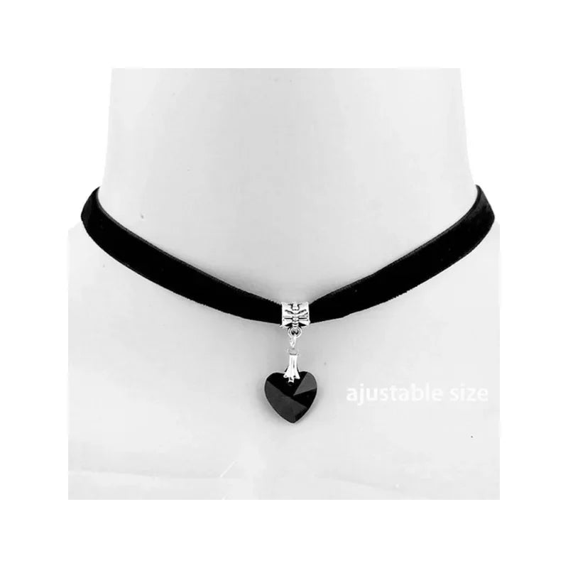 Sexy Trendy Vintage Charm Round Gothic Collar Necklaces Jewelry Gift Gothic Leather Heart Harajuku Women Punk Choker Necklace