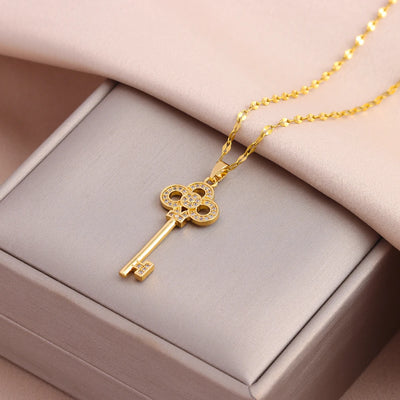 New In Light Luxury Zircon Crystal Stainless Steel Necklaces For Women Korean Fashion Sweet Sexy Female Clavicle Chain Jewelry