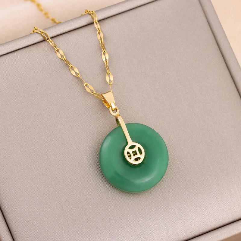 New In Fashion Green Zircon Crystal Pendant Stainless Steel Necklaces For Women Trendy Retro Style Female Clavicle Chain Jewelry