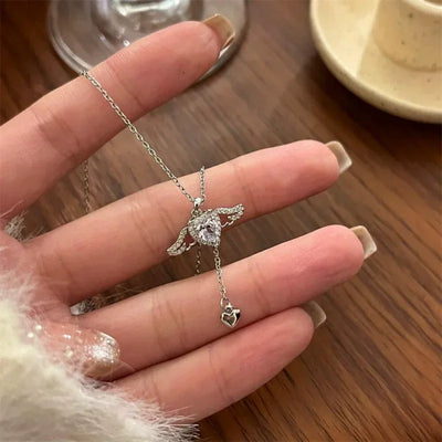 New in Women's Saturn Jewellery Luxury Designer Star Pendant Necklace for Women Stainless Steel Chain Jewelry Girl Birthday Gift