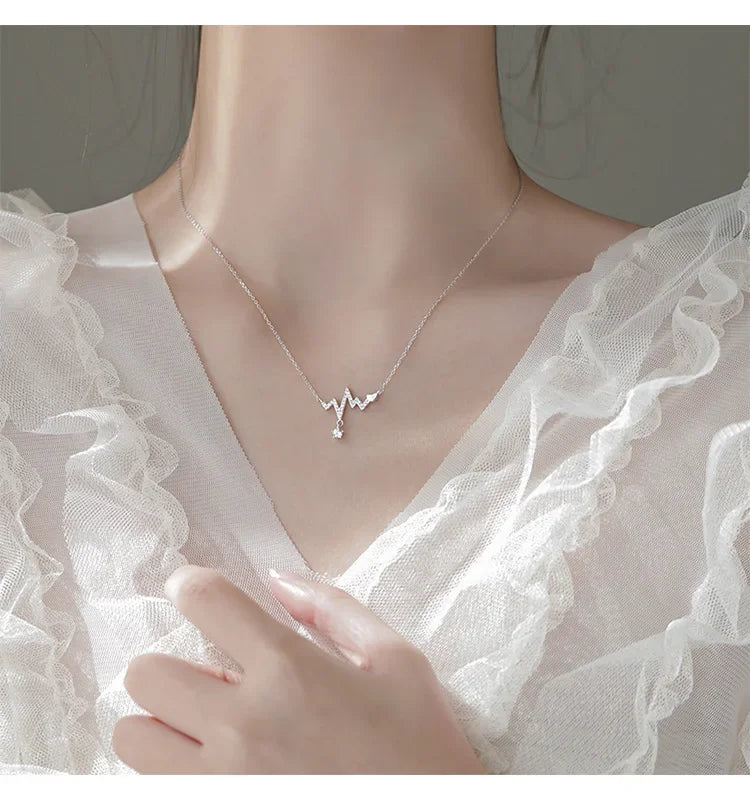 Korean Summer Zircon Heartbeat Pendant Necklace Female Personality Trend Ins Style Collarbone Chain Trendy Clavicle Chain