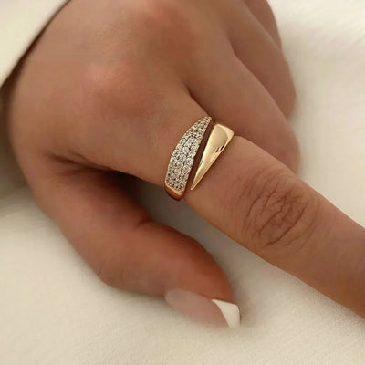 2024 Nwe Stainless Steel 18 K Gold Plated Sun Rings for Women Natural Stone Inlaid in Hollow Metal Texture Ring Trendy Jewelry