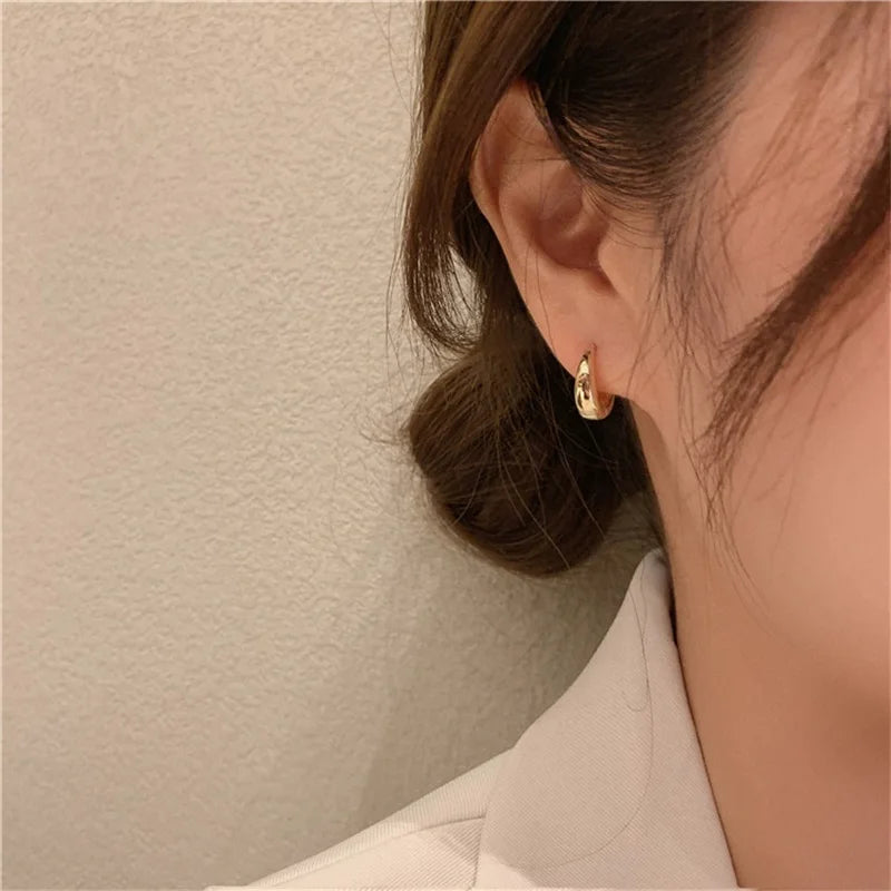 Huitan Fashion Metal Hoop Earrings for Women Simple Versatile Daily Wear Everyday Ear Accessories Young Girls Statement Jewelry